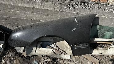Детали ходовой части: Крыло Переднее левое Mercedes-Benz, Б/у — 1