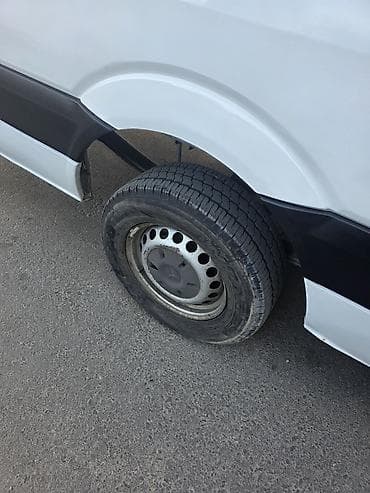 gac aion v: Легкий грузовик, Mercedes-Benz, Стандарт, 3 т, Б/у — 3