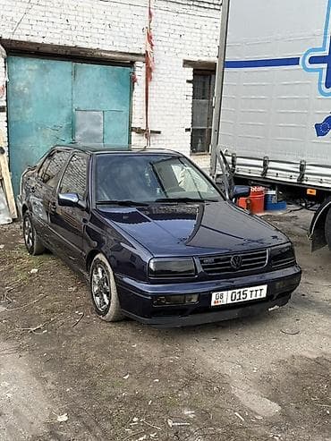 dodge chalanger: Volkswagen Vento: 1998 г., 2 л, Седан — 1