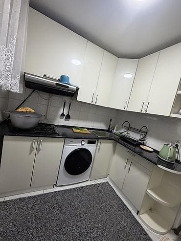 rent: 3 комнаты, С мебелью частично — 9