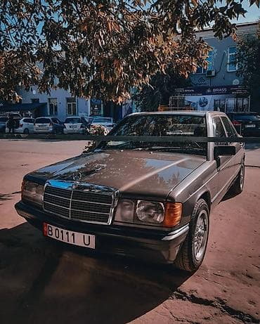 мф 70: Mercedes-Benz 190: 1985 г., 2 л, Механика, Седан — 2