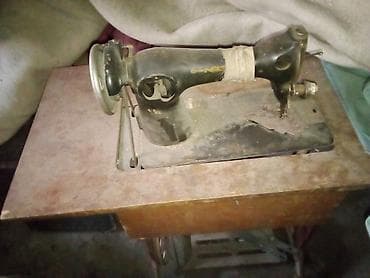 Часы для дома: Зеркало в классическом стиле для туалетного столика/комода. - Форма — 2