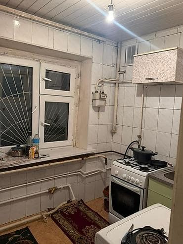 Комнаты: 90 м², С мебелью — 8