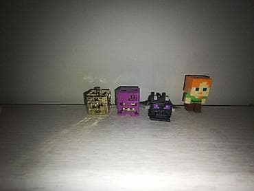 Набор мини-фигурок в стиле Minecraft + золотистый