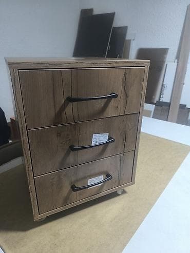 пластмассовые тумбочки: 4500 Продаю новые тумбочки высота 55см ширина 40 глубина 40 4500 — 10