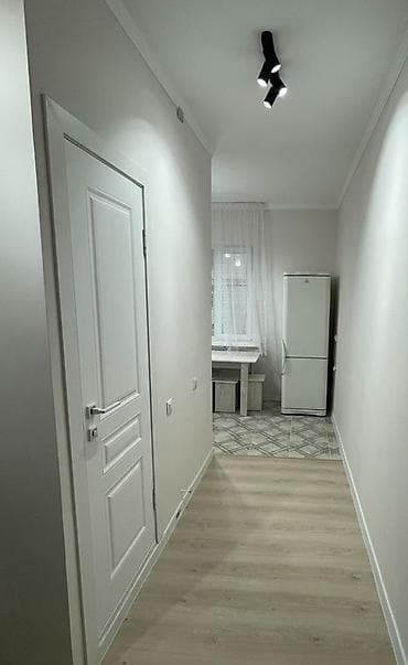 раззаков: 1 бөлмө, 35 м², 106-серия, 9 кабат, Евроремонт — 3