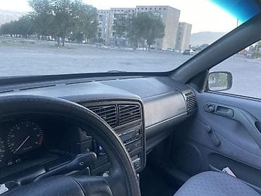 w210 e280: Volkswagen Passat: 1994 г., 1.8 л, Механика, Бензин, Седан — 9