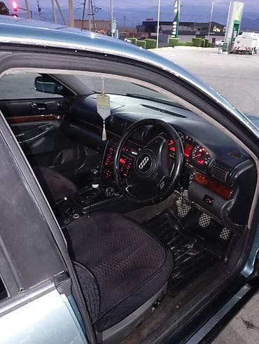 Audi: Audi A4: 2000 г., 2.4 л, Механика, Бензин, Седан — 9