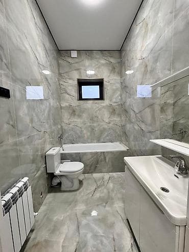 Гаражи: Продаётся дом 5-комнатный Район: АУЦА Этаж: 1 Площадь: 140м2, 3 соток — 4