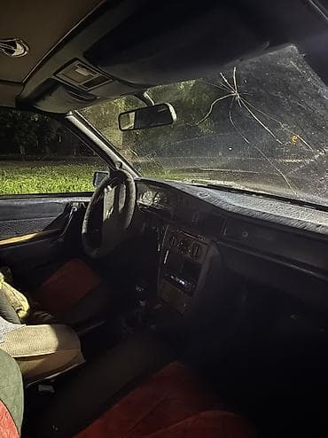 mercedes benz s class 180: Mercedes-Benz 190: 1990 г., 1.8 л, Механика, Бензин, Седан — 4