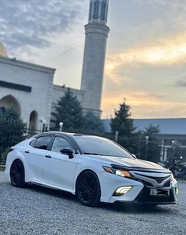 Toyota Camry: 2019 г., 2.5 л, Автомат, Бензин, Седан
