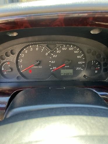 Mazda Tribute: 2002 г., 2 л, Механика, Бензин, Кроссовер — 7