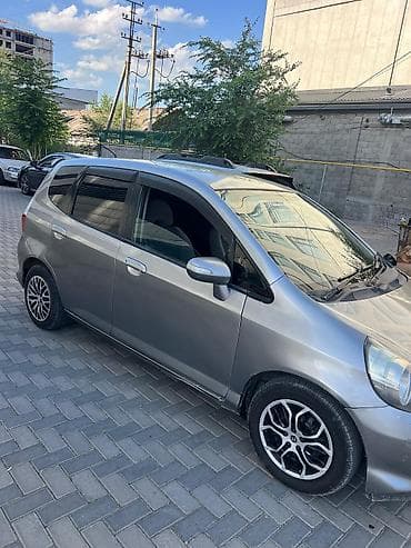гак айон с: Honda Fit: 2005 г., 1.3 л, Вариатор, Бензин, Хэтчбэк — 1