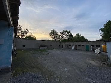 ош продажа: Срочно продаю дом от центральной дороги 100 м участок 26 соток большой — 7