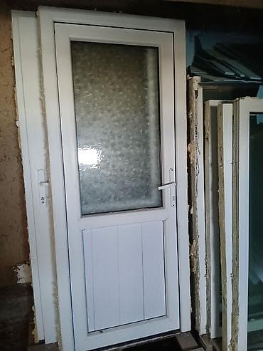 бачок пластмассы: ПВХ двери и окна (пакетом или по отдельности) Описание: - Белые — 8