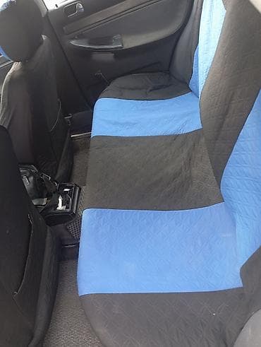 air box: Audi A4: 1997 г., 1.6 л, Автомат, Бензин, Седан — 4