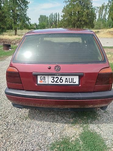 Продажа авто: Volkswagen Golf: 1993 г., 1.8 л, Механика, Бензин, Хэтчбэк — 3