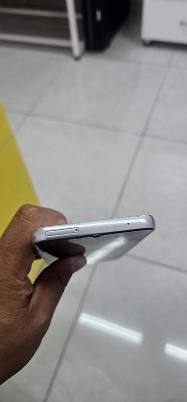 nintendo oled: Samsung Galaxy A34 5G, Б/у, цвет - Серебристый, 2 SIM — 3