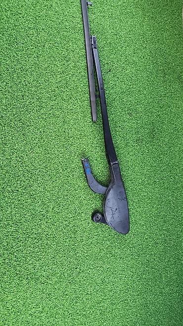 e32 bmw: Е39 Стекоочеститель правый 6161- 8 -209 -880 Год 2001 Цена с дефектом — 2