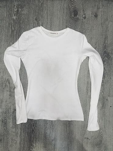 Белая базовая женская лонгслив-кофта - Цвет: белый - Крой