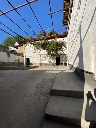 особняк ош: Дом, 200 м², 5 комнат, Агентство недвижимости, Косметический ремонт — 2