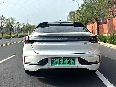 кибер трак: Zeekr 001: 0.1 л | 2022 г. Лифтбек — 8