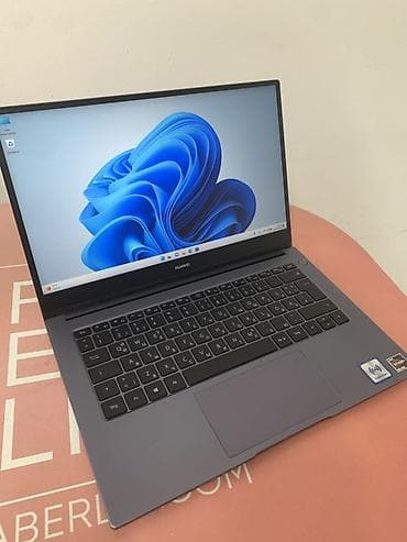 Ноутбук Huawei (серия MateBook) 14" Ключевые особенности: - Экран 14"