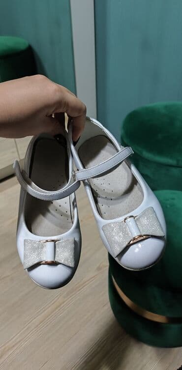обувь каракол: Отдам за 300 сом, Туфли для девочки, в школу или садик, на 5-6-7 лет — 1