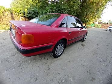 бизнес машина: Audi S4: 1993 г., 2.3 л, Механика, Бензин, Седан — 4