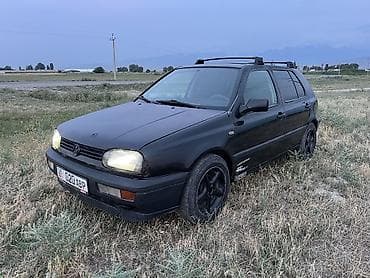 Унаа: Volkswagen Golf: 1995 г., 1.8 л, Кол менен иштөөчү, Газ — 4