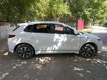 BYD E2: 2025 г.
