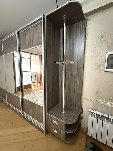 с мебелью: Шкаф купе, Б/у, С зеркалом, ЛДСП — 2