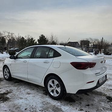 spark 2017: Chevrolet Onix: 2020 г., 1 л, Автомат, Бензин, Седан — 3