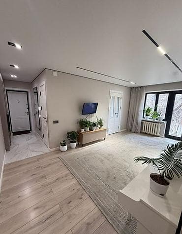 2 ком кв в бишкеке: 3 комнаты, 58 м², Индивидуалка, 2 этаж, Евроремонт — 1