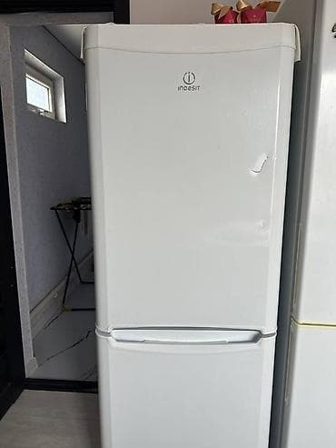 холоделник бу: Холодильник Indesit, Двухкамерный — 1
