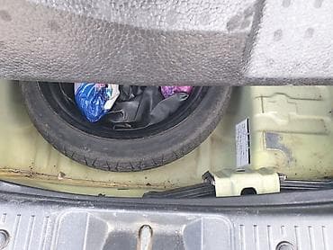 Toyota Ist: 2003 г., 1.5 л, Автомат, Бензин, Хэтчбэк — 8