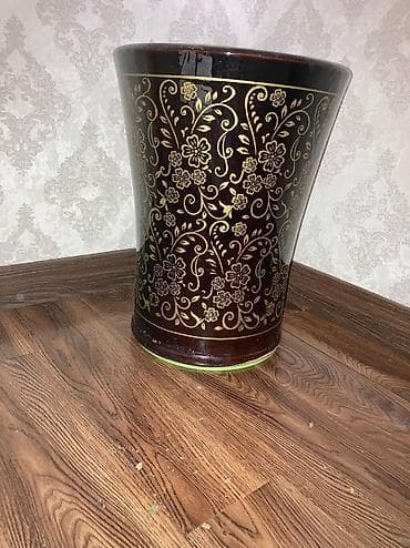 Продаю горшок керамический 20-25 литров глубокий