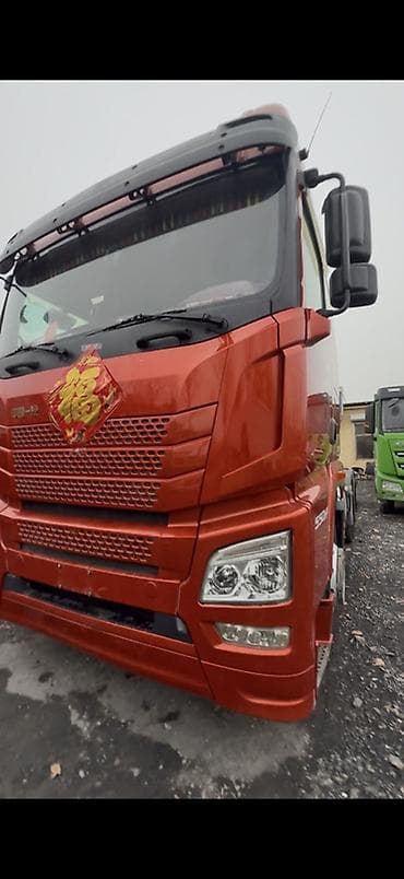 тракторные агрегаты: Тягач, 2019 г., Без прицепа — 3