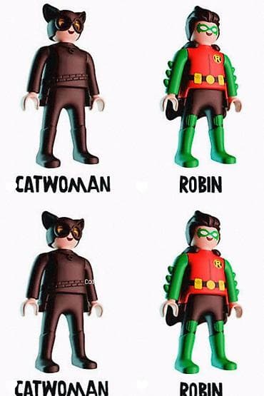 аксессуары для кукол baby born (беби борн): Игрушки/фигурки Kinder Surprise DC Playmobil. Цена за одну фигурку - — 1