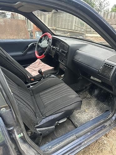 w211 2 7: Volkswagen Passat: 1994 г., 2 л, Газ, Седан — 5