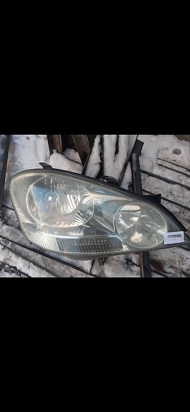 Тойота Ипсум 
Фара
Фары