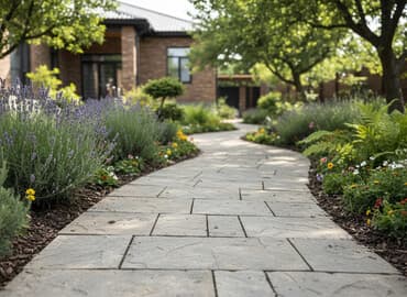 сушилка аппарат: Тротуарная плитка, Квадрат, Бетонная, Для двора, Б/у — 1