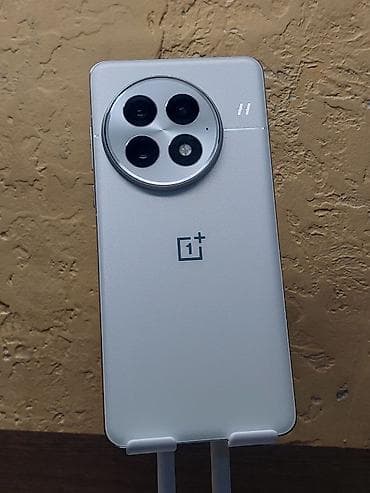 apple tab: OnePlus 13, Новый, 256 ГБ, цвет - Белый, 2 SIM — 1