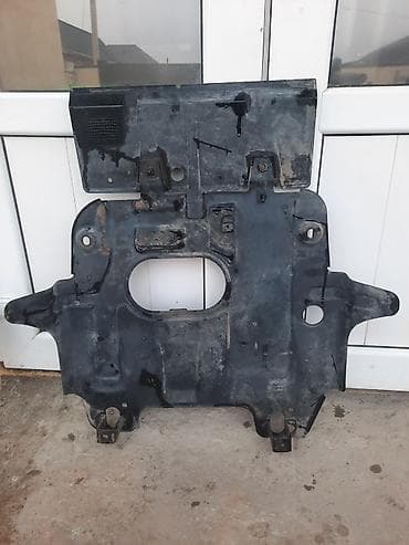 Лючки бензобака: Защита двигателя (поддон/социальный щиток) для Lexus GX470 — 1