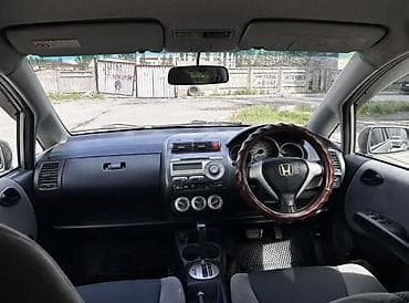 поддон на фит: Honda Fit: 2004 г., Автомат, Бензин, Хэтчбэк — 6