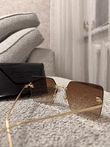 фенди: Солнцезащитные очки очки, Fendi, Женские, Квадратные, Линзы градиентные — 5