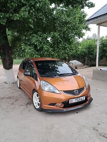 авто хонда: Honda Fit: 2009 г., 1.5 л, Автомат, Бензин, Хэтчбэк — 2