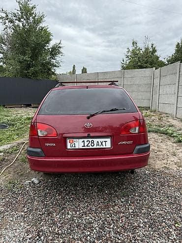 полик для машин: Toyota Avensis: 1999 г., 1.8 л, Механика, Бензин, Универсал — 2
