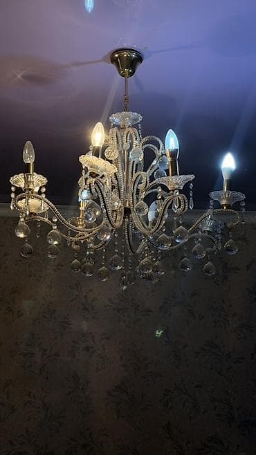 Классическая подвесная люстра с кристаллами - Форм‑фактор: потолочная