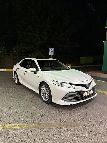 Унаа сатуу: Toyota Camry: 2018 г., 2.5 л, Вариатор, Гибрид, Седан — 3